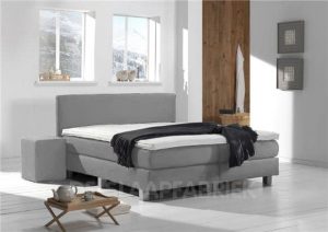 Een vlakke boxspring of elektrisch verstelbare boxspring de-slaapfabriek